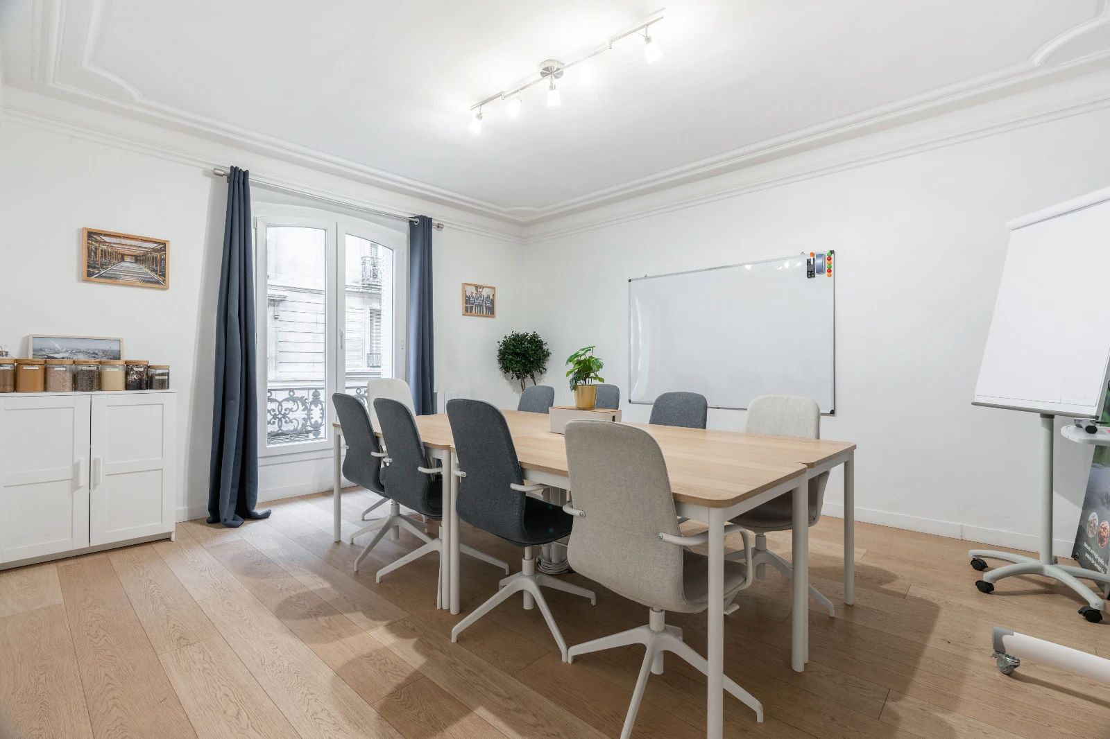 Bureau opéré · 1 à 24 postes · rue de Maubeuge, Paris 10e — photo 8/25