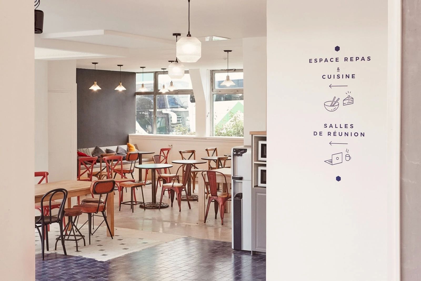 Coworking · 282 postes · rue Jean Jaurès, Bagnolet — photo 3/8