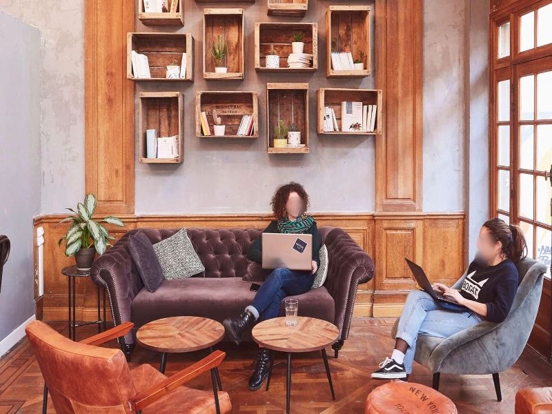 Coworking · 282 postes · rue Jean Jaurès, Bagnolet — photo 5/8