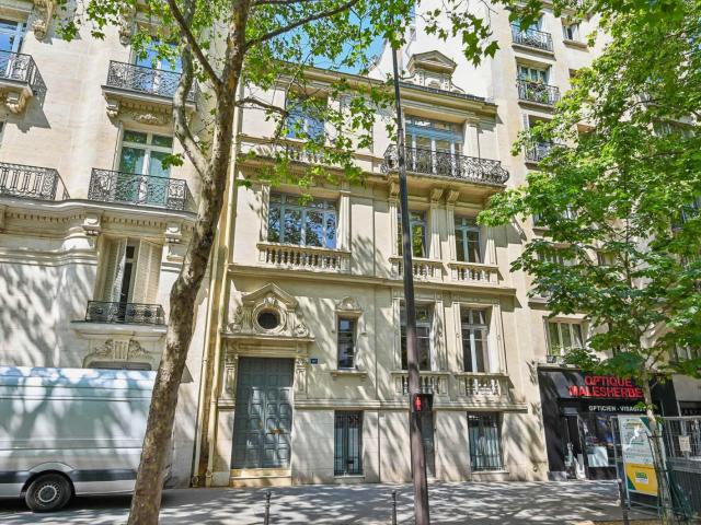 Bureau opéré · 50 à 74 postes · boulevard Malesherbes, Paris 17e — photo 1/6