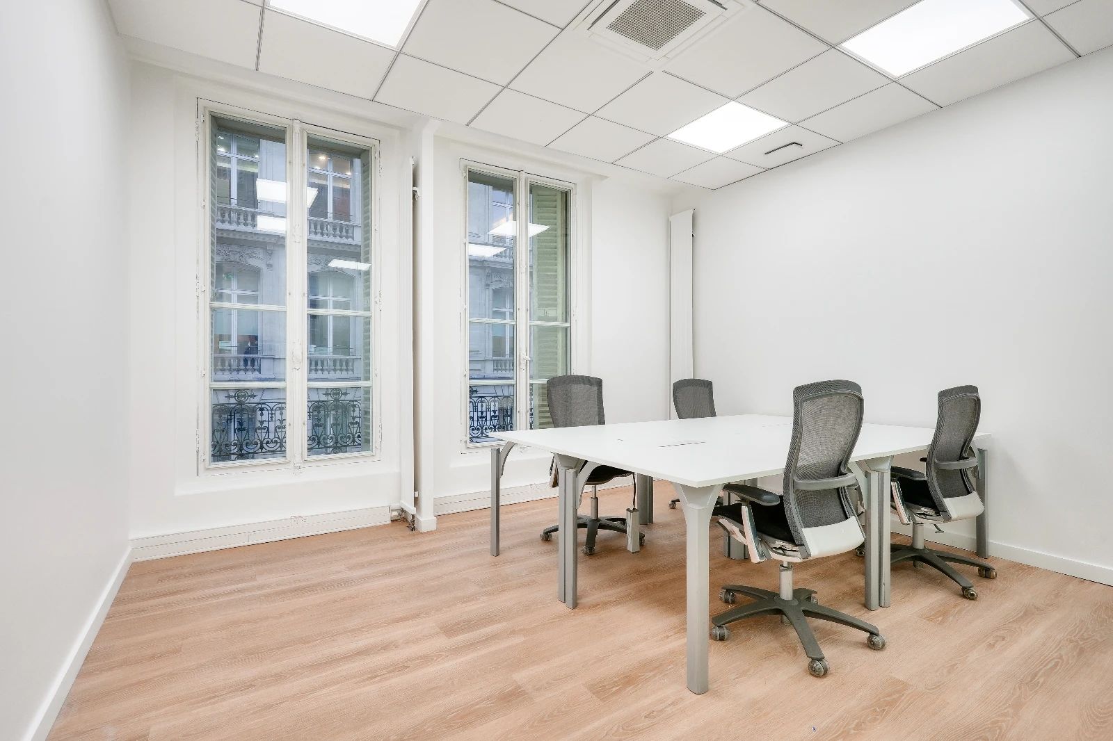 Bureau opéré · 25 à 30 postes · boulevard Haussmann, Paris 8e — photo 2/13