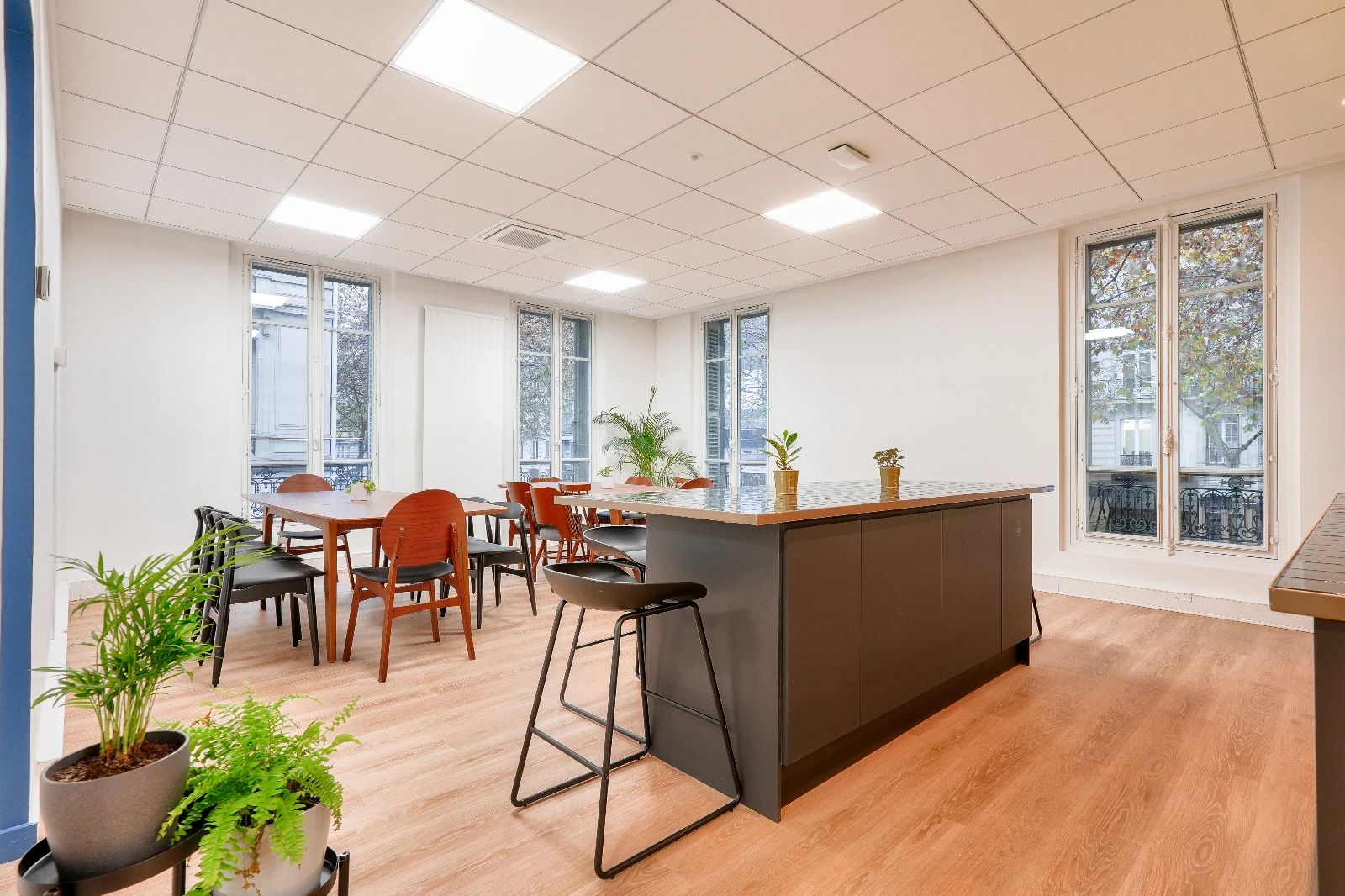Bureau opéré · 25 à 30 postes · boulevard Haussmann, Paris 8e — photo 9/13