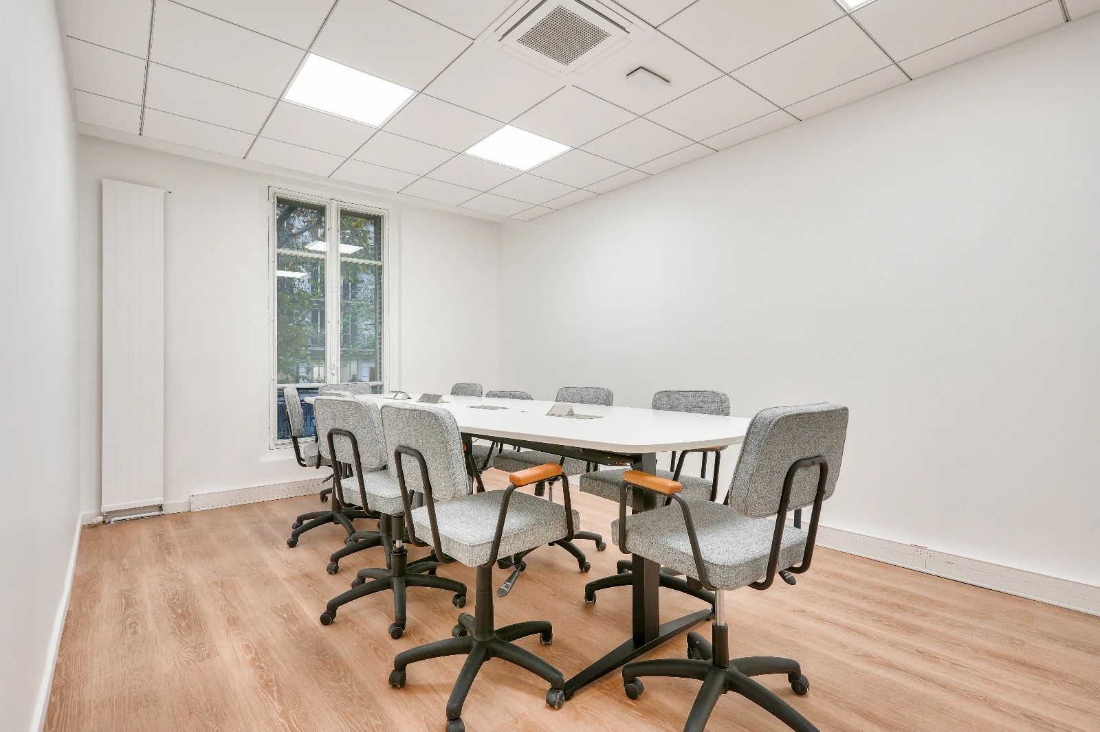 Bureau opéré · 25 à 30 postes · boulevard Haussmann, Paris 8e — photo 10/13