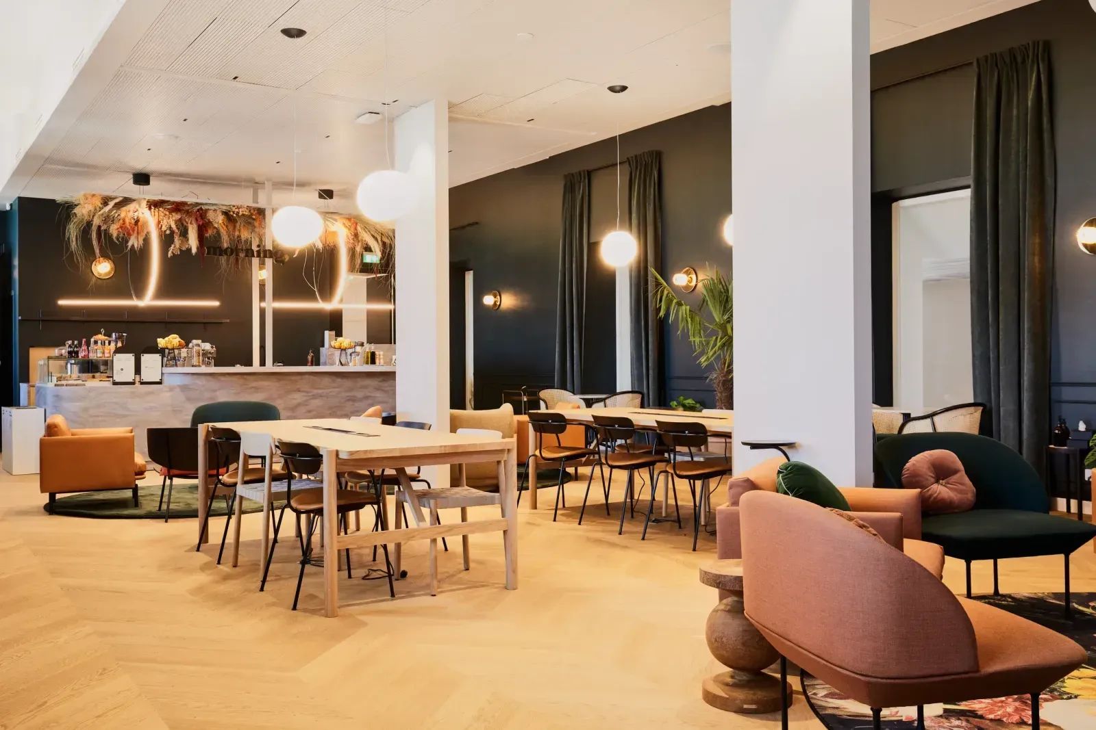 Coworking · 1 à 400 postes · rue Royale, Paris 8e — photo 5/12