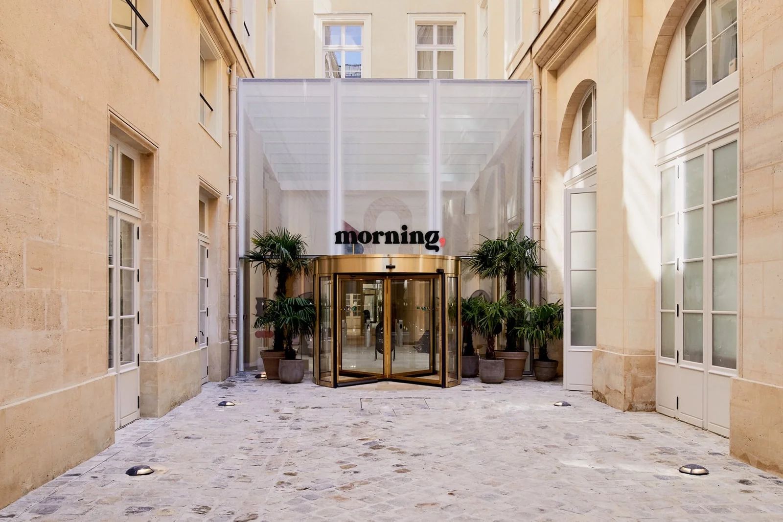 Coworking · 1 à 400 postes · rue Royale, Paris 8e — photo 12/12