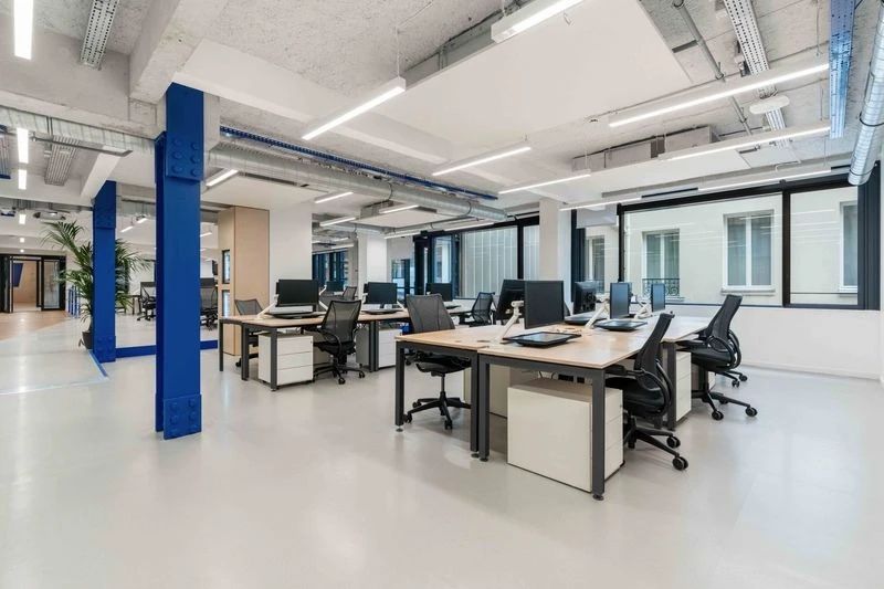 Bureau opéré · 40 à 46 postes · rue Saint-Antoine, Paris 4e — photo 5/17