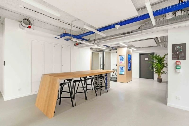 Bureau opéré · 40 à 46 postes · rue Saint-Antoine, Paris 4e — photo 10/17