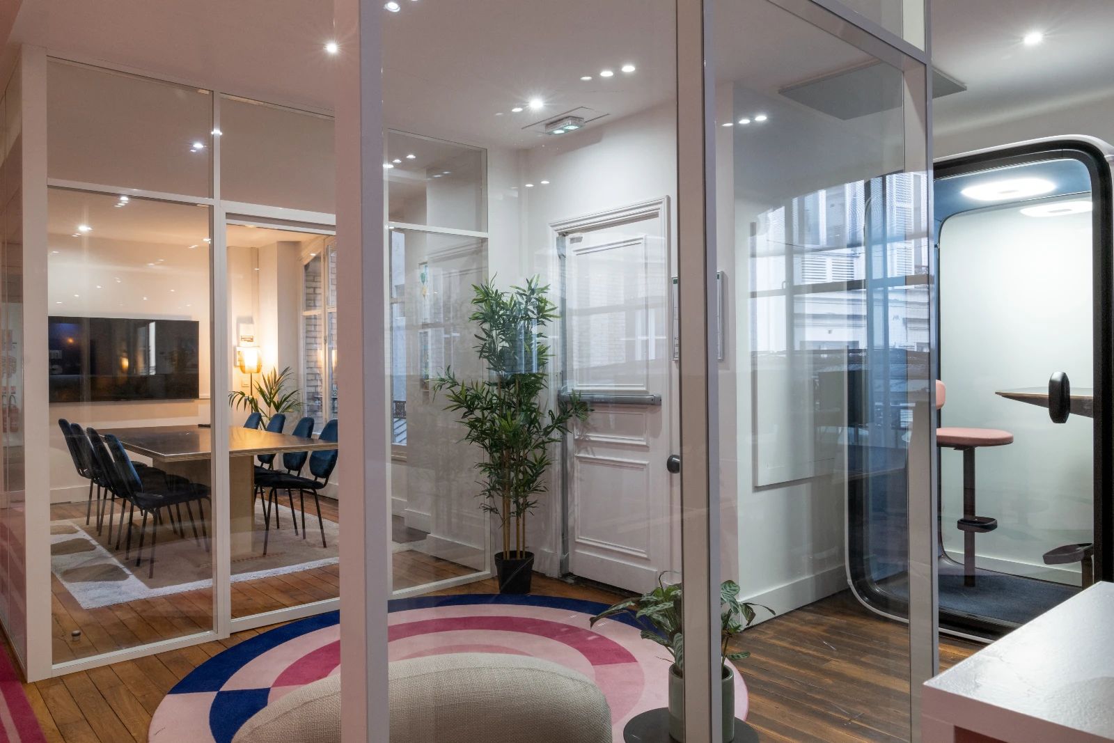 Bureau opéré · 32 à 40 postes · rue d'Édimbourg, Paris 8e — photo 4/13
