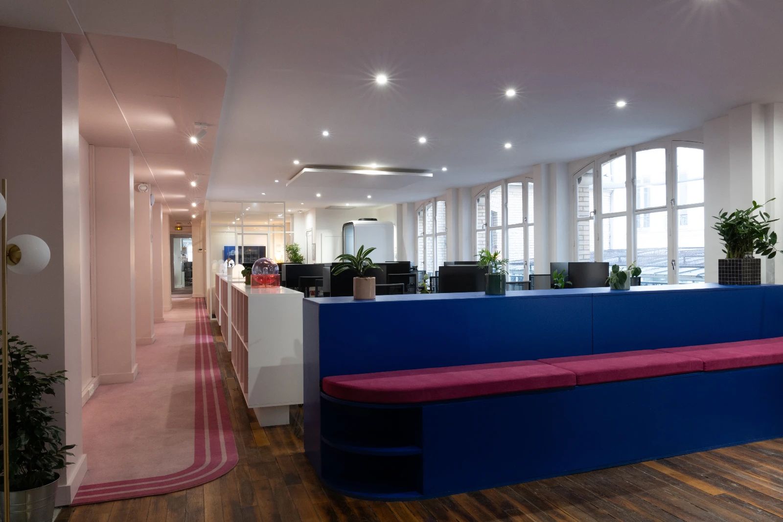 Bureau opéré · 32 à 40 postes · rue d'Édimbourg, Paris 8e — photo 11/13