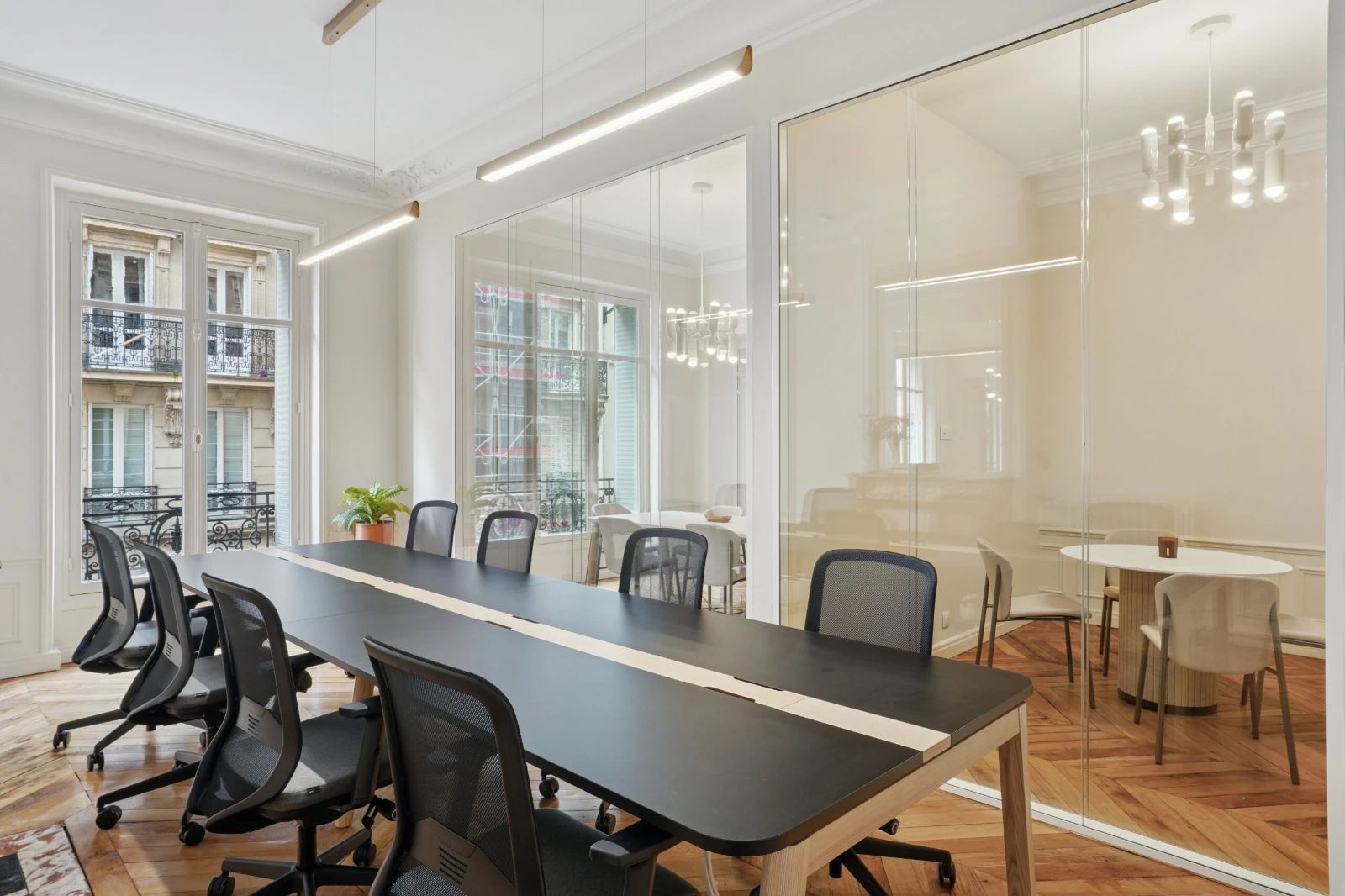 Bureau opéré · 50 postes · rue Daubigny, Paris 17e — photo 3/10