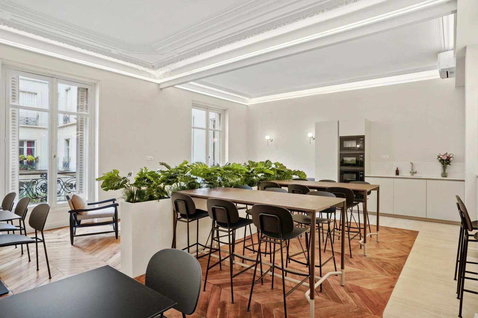 Bureau opéré · 50 postes · rue Daubigny, Paris 17e — photo 6/10