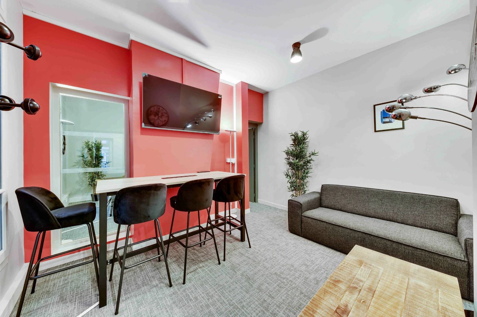 Bureau opéré · 24 à 26 postes · rue Saint-Lazare, Paris 9e — photo 10/11