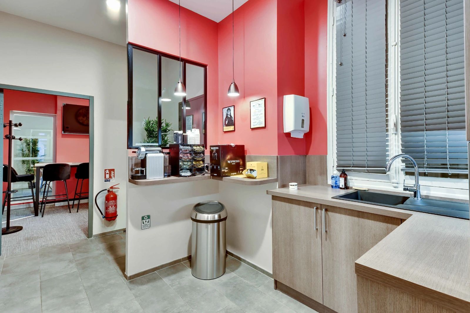 Bureau opéré · 24 à 26 postes · rue Saint-Lazare, Paris 9e — photo 11/11