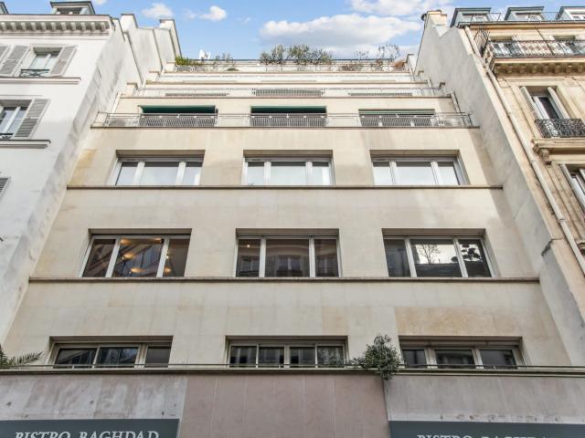 Bureau opéré · 10 postes · rue du Colisée, Paris 8e — photo 1/6