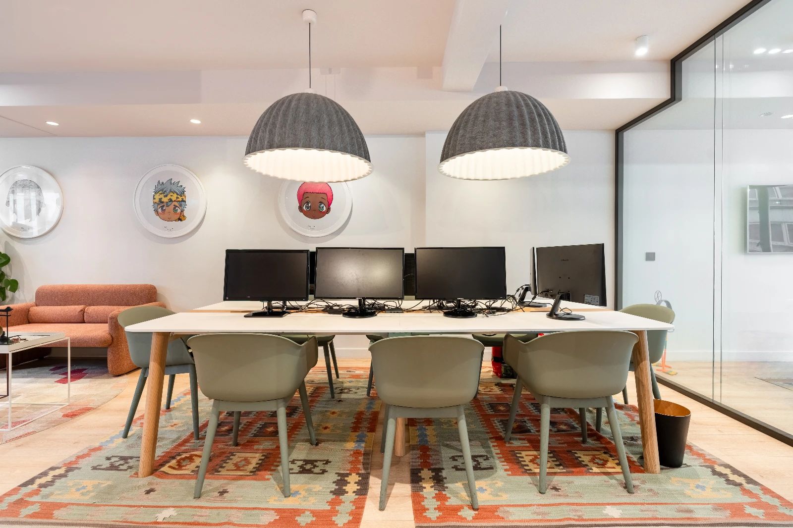 Bureau opéré · 1 à 17 postes · rue du Colisée, Paris 8e — photo 9/18