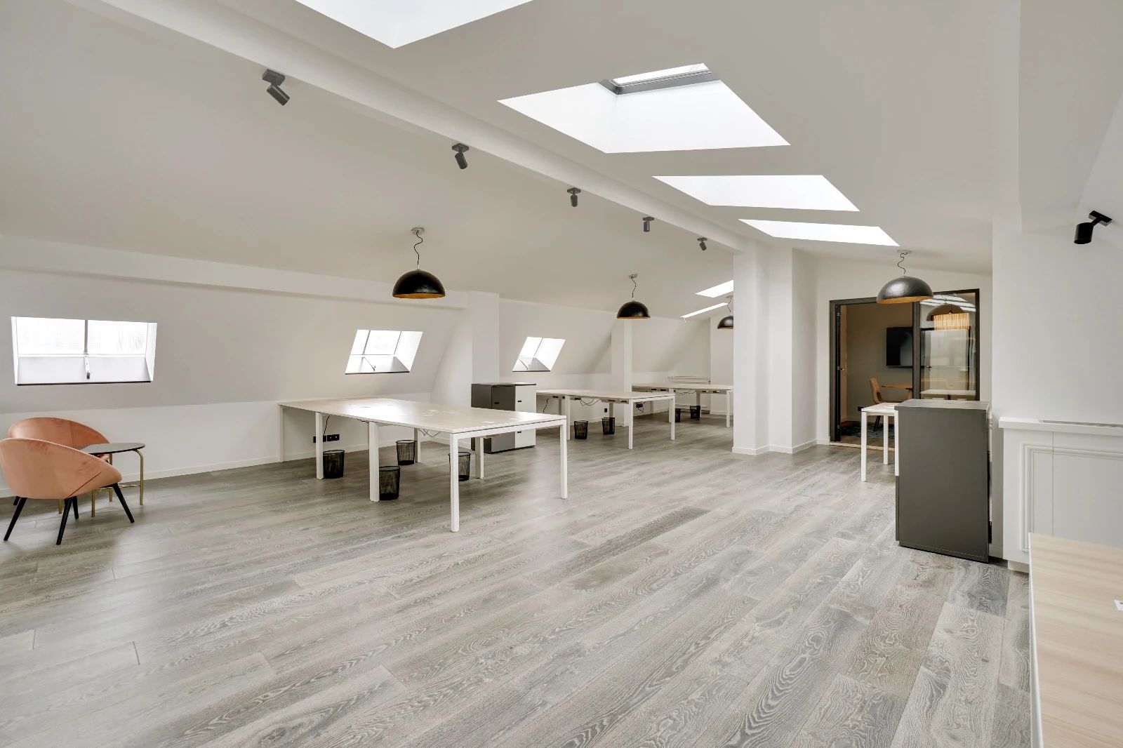Bureau opéré · 90 à 115 postes · rue Fortuny, Paris 17e — photo 4/15