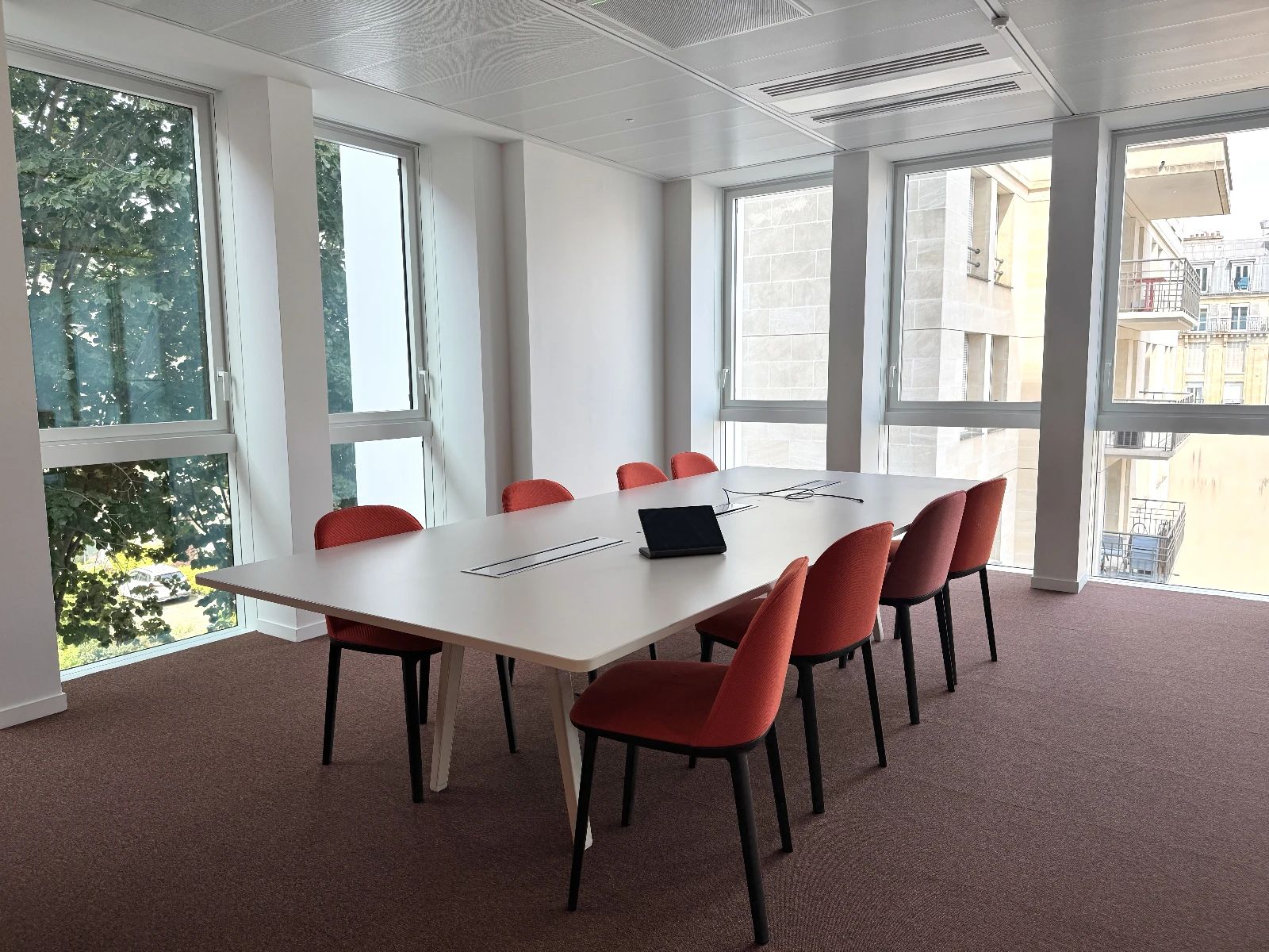 Coworking · 220 postes · rue Anatole, Levallois-Perret — photo 3/13