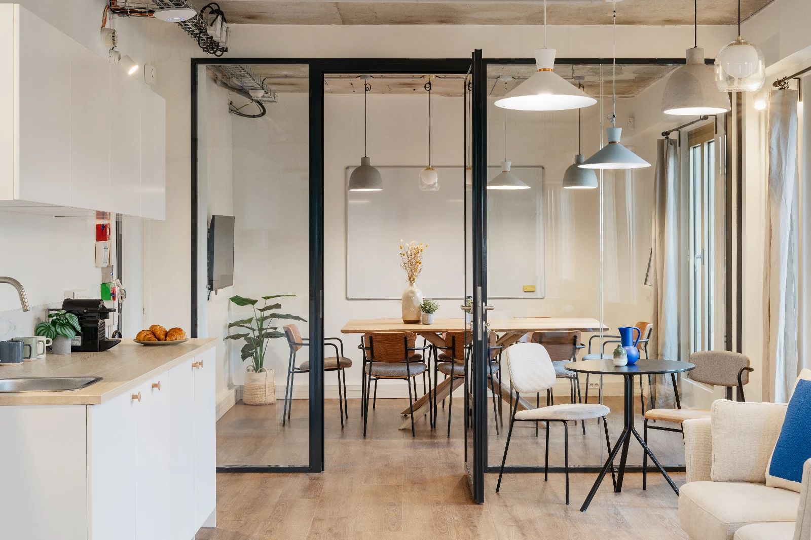 Bureau opéré · 15 postes · rue de Châteaudun, Paris 9e — photo 4/7