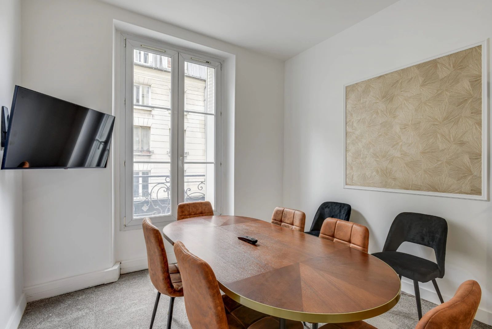 Bureau opéré · 18 postes · rue de Charonne, Paris 11e — photo 3/6