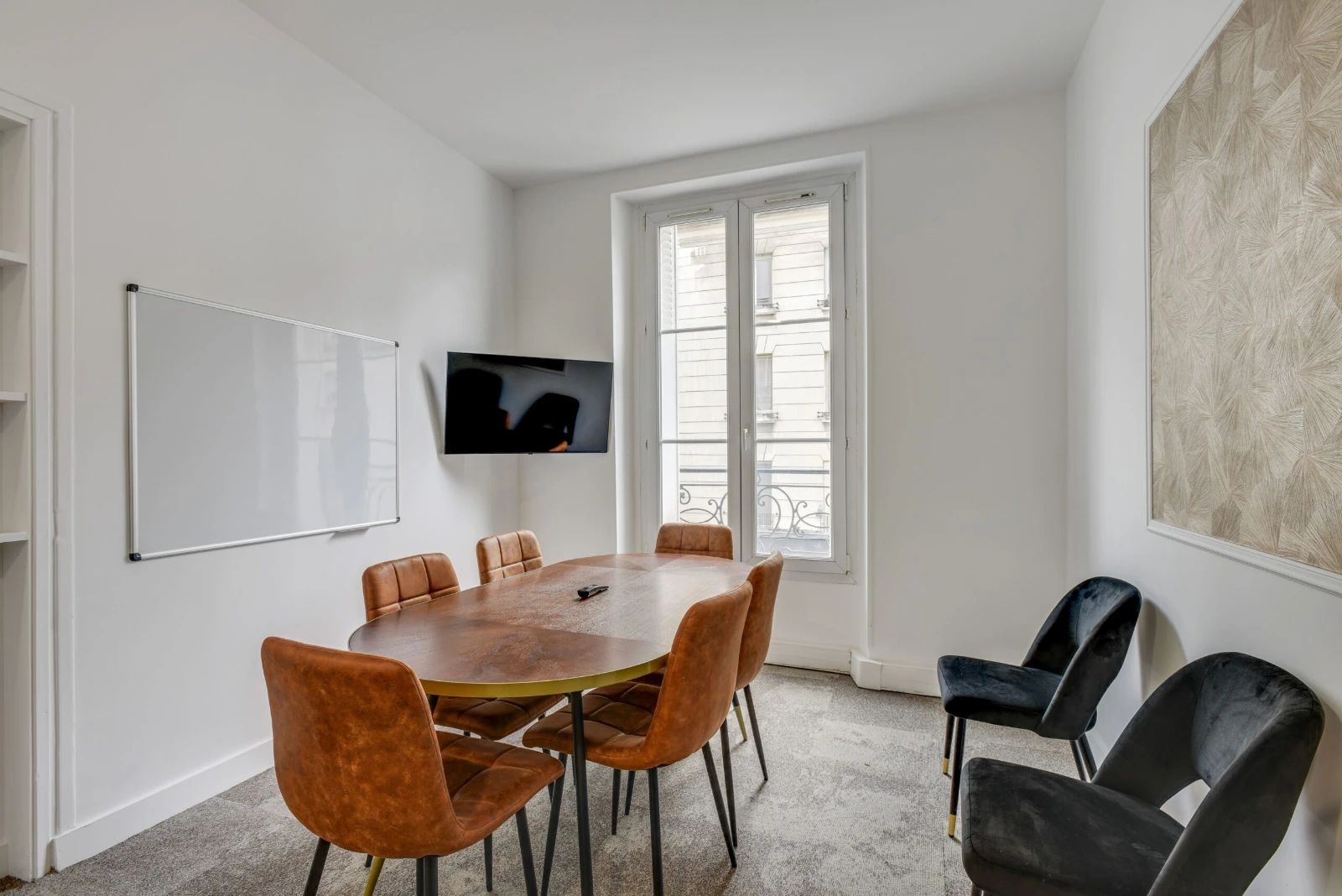 Bureau opéré · 18 postes · rue de Charonne, Paris 11e — photo 4/6