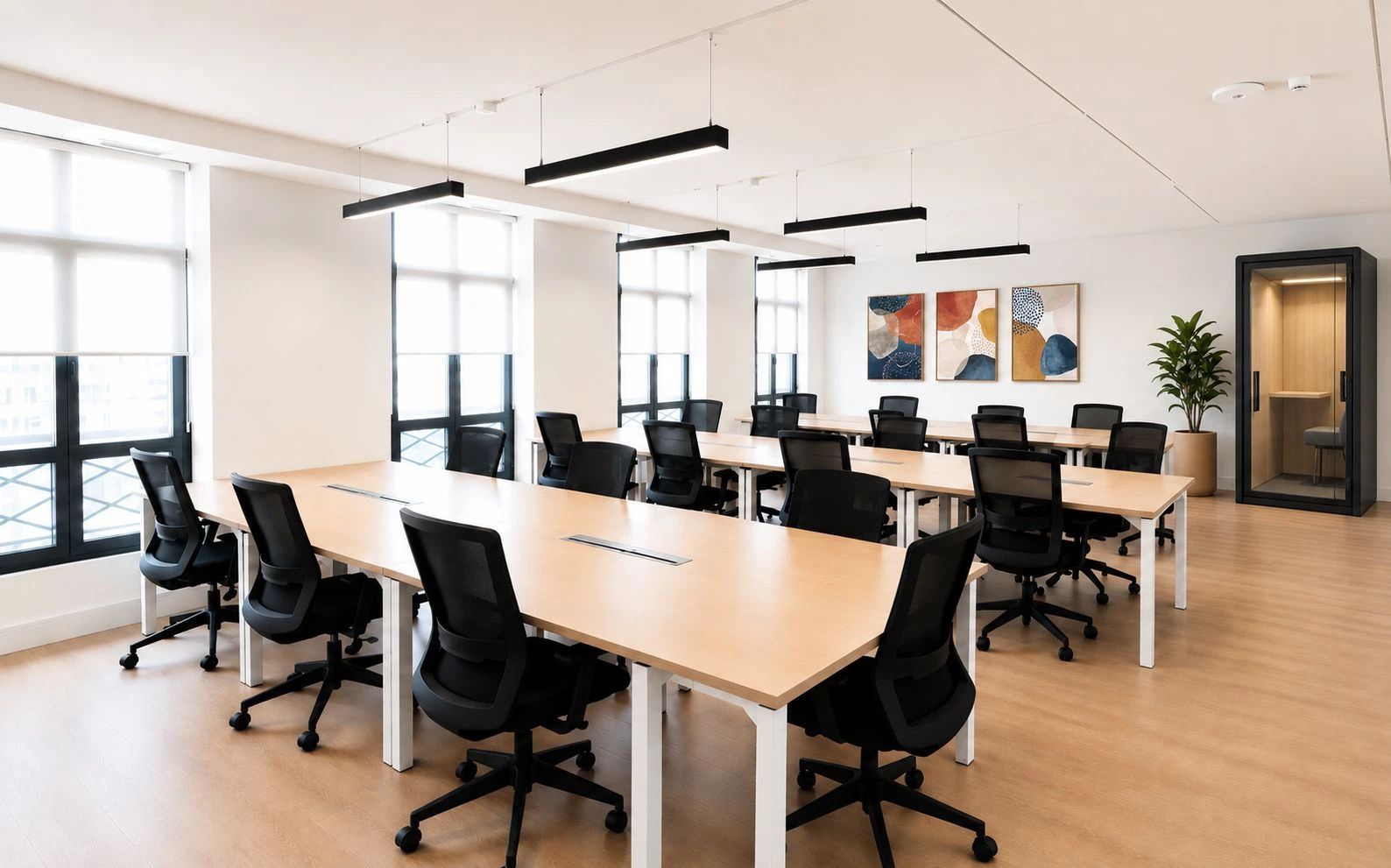 Bureau opéré · 25 à 28 postes · rue du Sentier, Paris 2e — photo 2/3