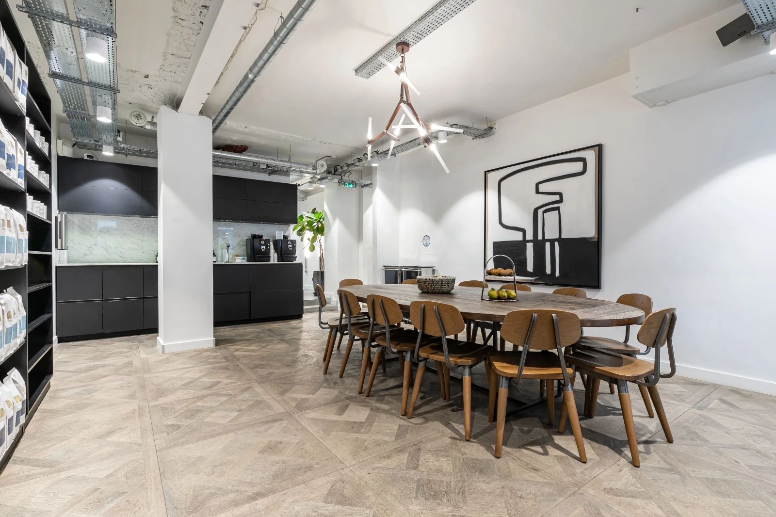 Coworking · 1 à 90 postes · avenue d'Iéna, Paris 16e — photo 2/21