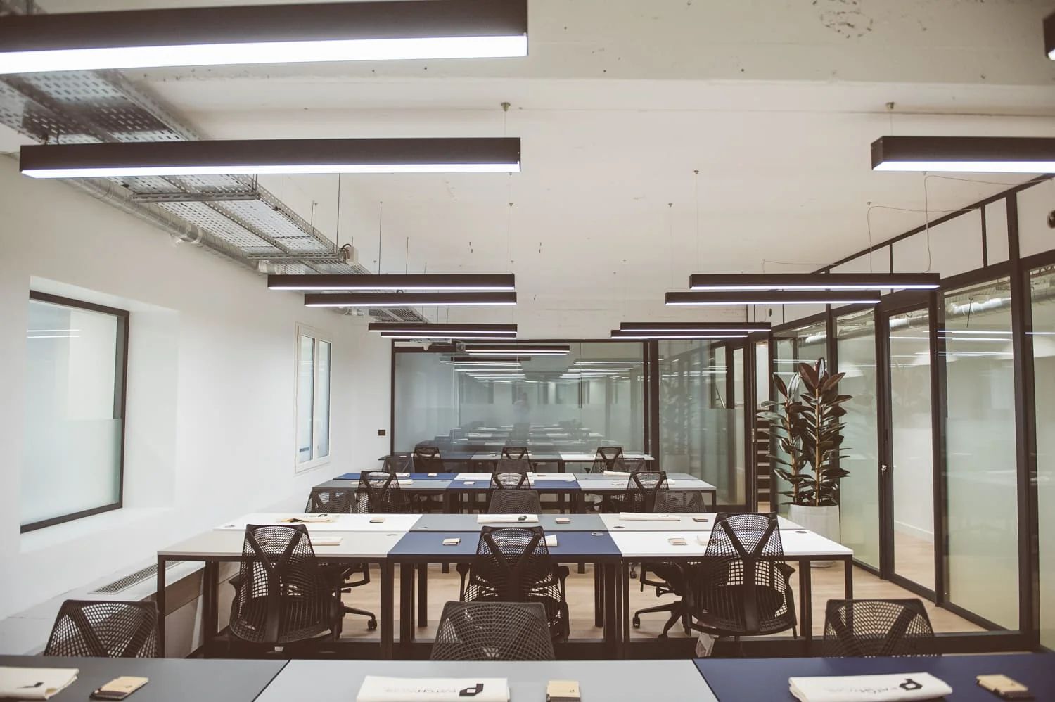 Coworking · 1 à 90 postes · avenue d'Iéna, Paris 16e — photo 11/21