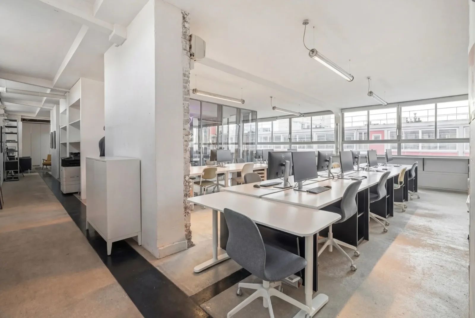 Bureau opéré · 32 postes · boulevard de la Bastille, Paris 12e — photo 6/15