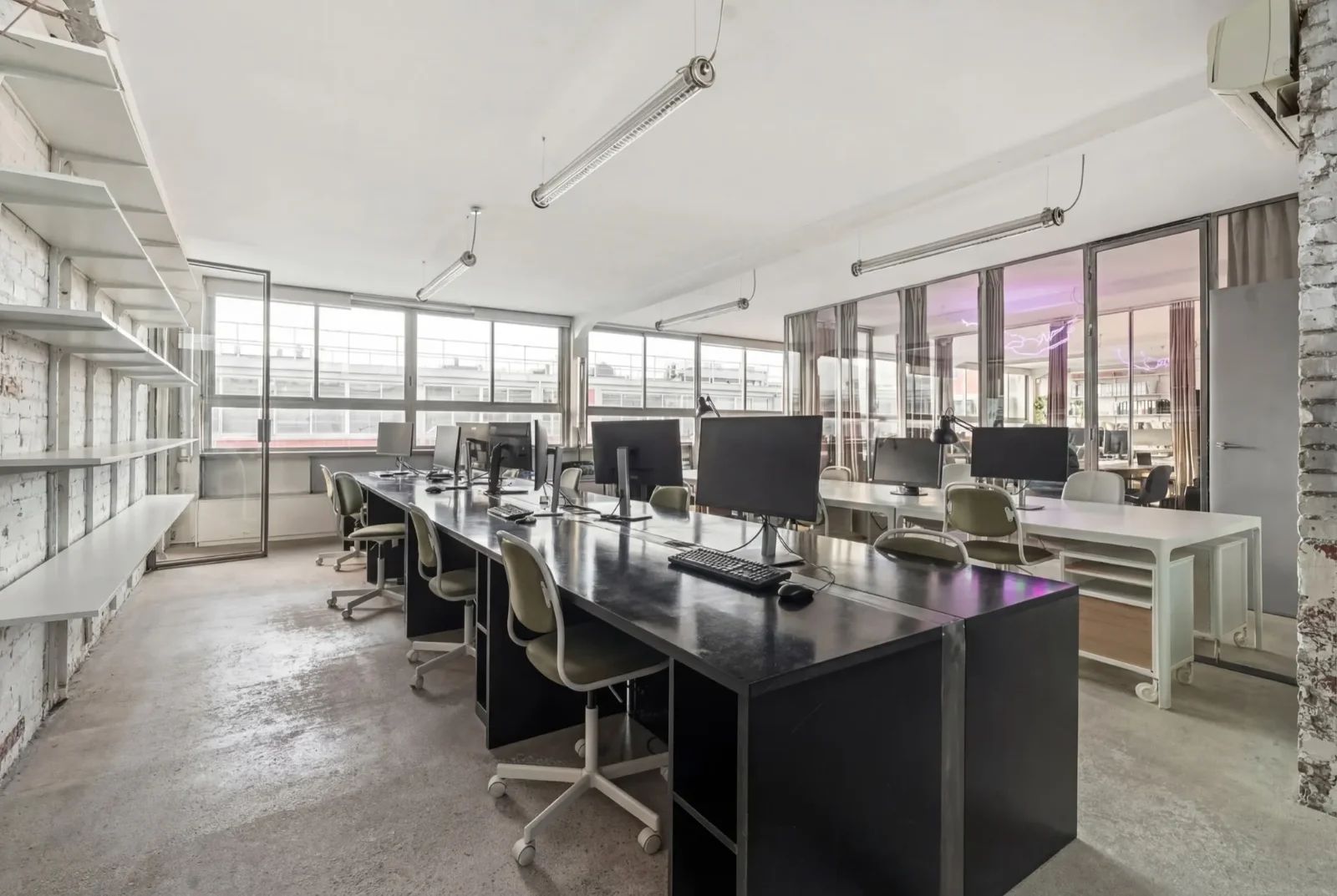 Bureau opéré · 32 postes · boulevard de la Bastille, Paris 12e — photo 10/15