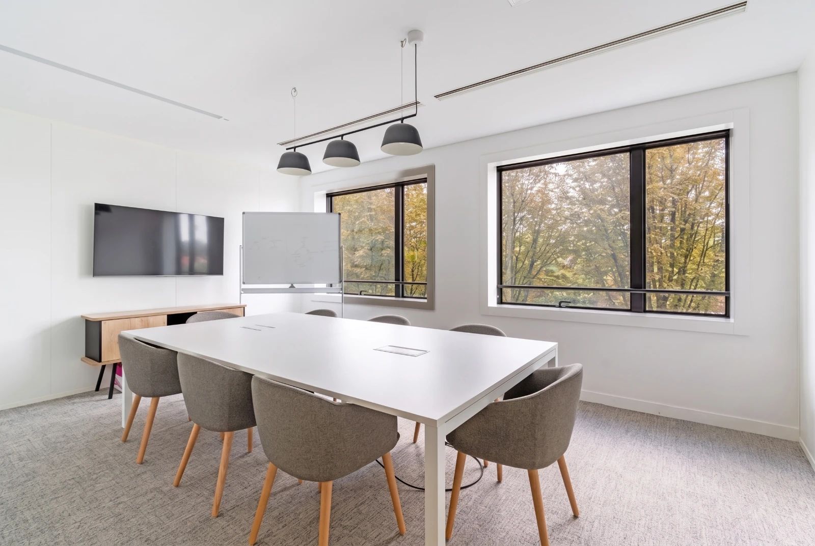 Bureau opéré · 45 à 52 postes · rue Anatole, Levallois-Perret — photo 6/14