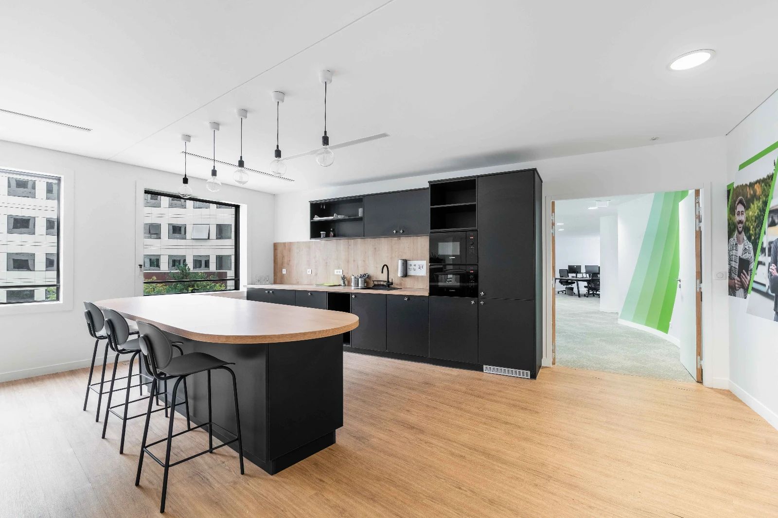 Bureau opéré · 45 à 52 postes · rue Anatole, Levallois-Perret — photo 11/14