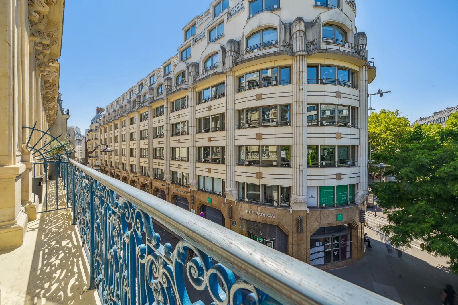 Bureau opéré · 90 à 94 postes · rue de la Michodière, Paris 2e — photo 2/42