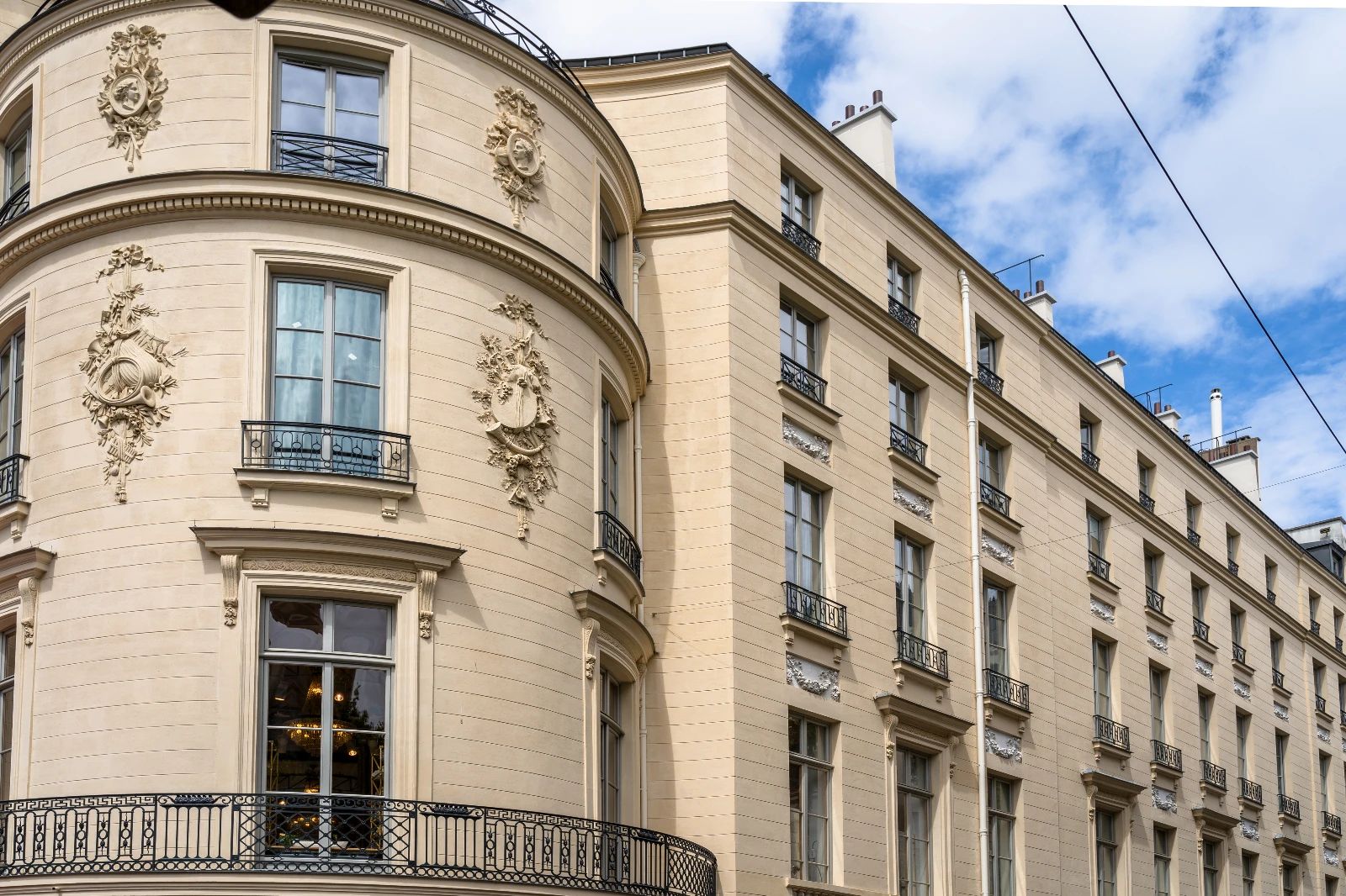 Bureau opéré · 55 à 62 postes · rue de Caumartin, Paris 9e — photo 1/2