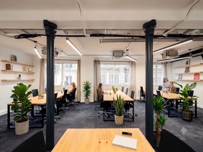 Bureau opéré · 25 à 32 postes · rue Richer, Paris 9e — photo 2/8