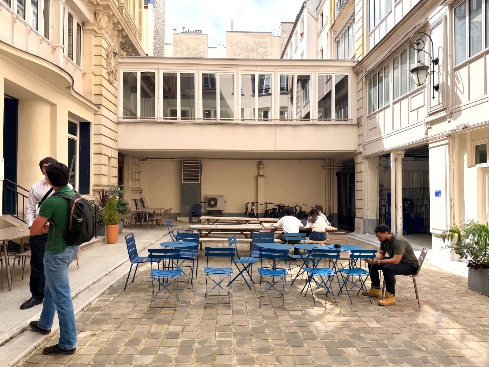 Bureau opéré · 25 à 32 postes · rue Richer, Paris 9e — photo 7/8