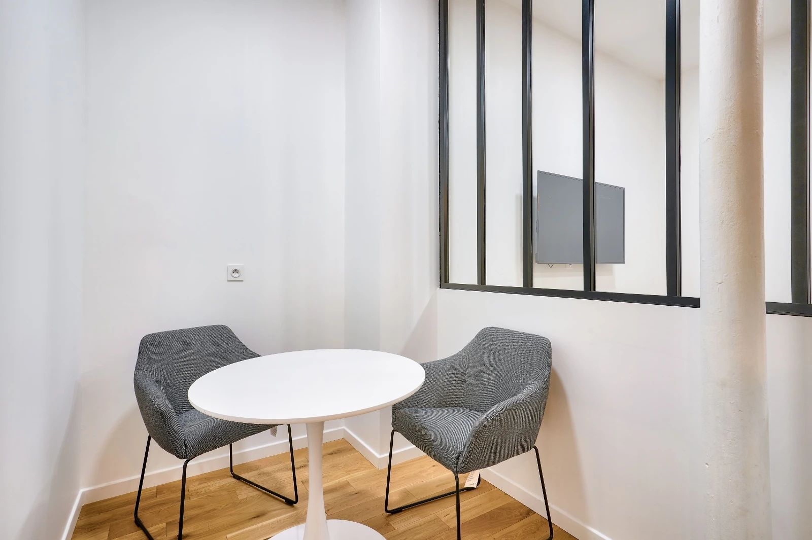 Bureau opéré · 10 à 12 postes · rue Blanche, Paris 9e — photo 5/5