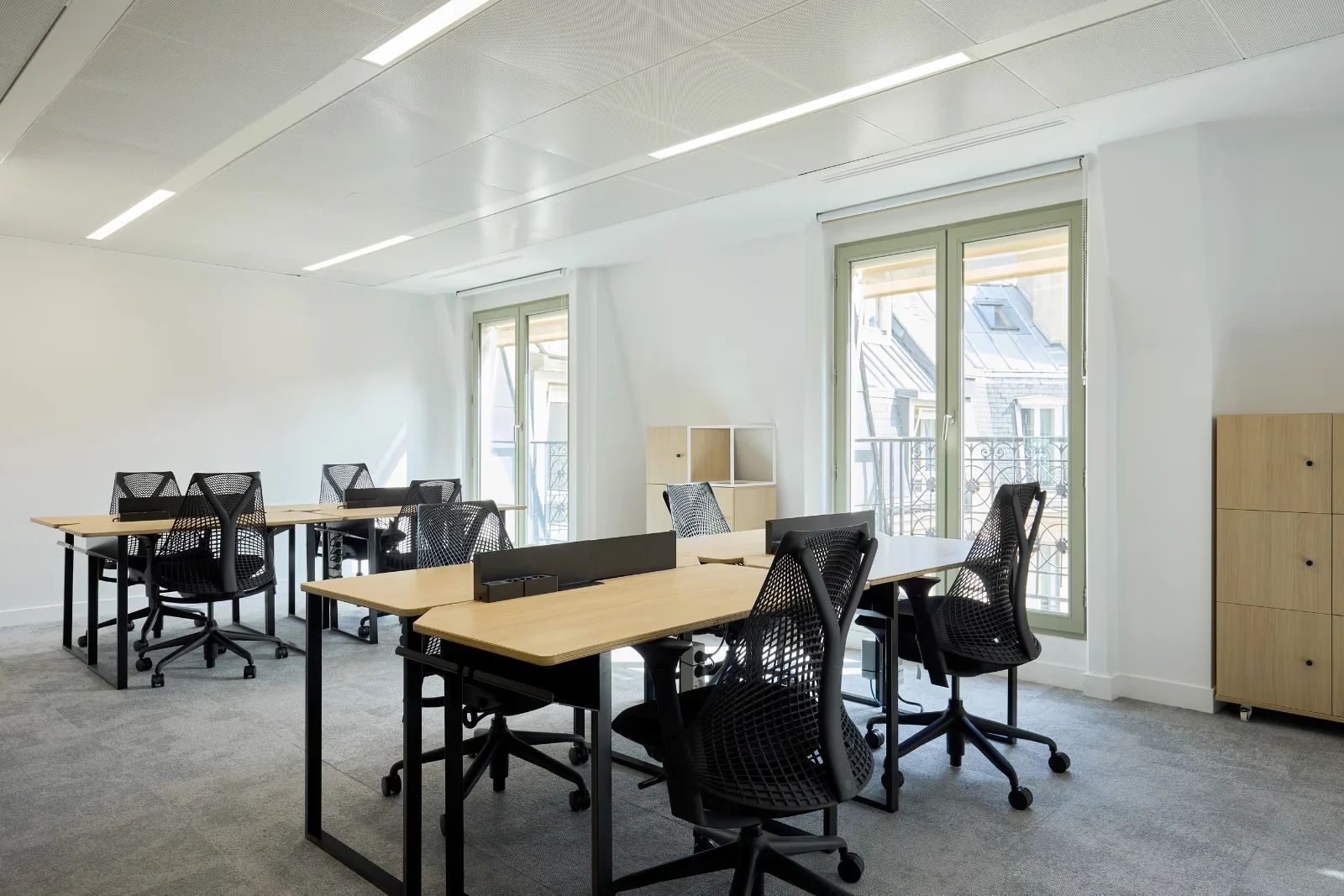 Coworking · 1 à 265 postes · rue du Général-Foy, Paris 8e — photo 6/8