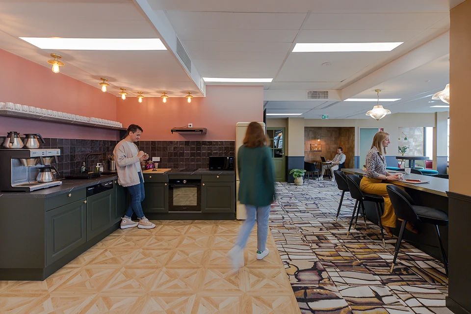 Coworking · 200 postes · avenue Dubonnet, Courbevoie — photo 6/16