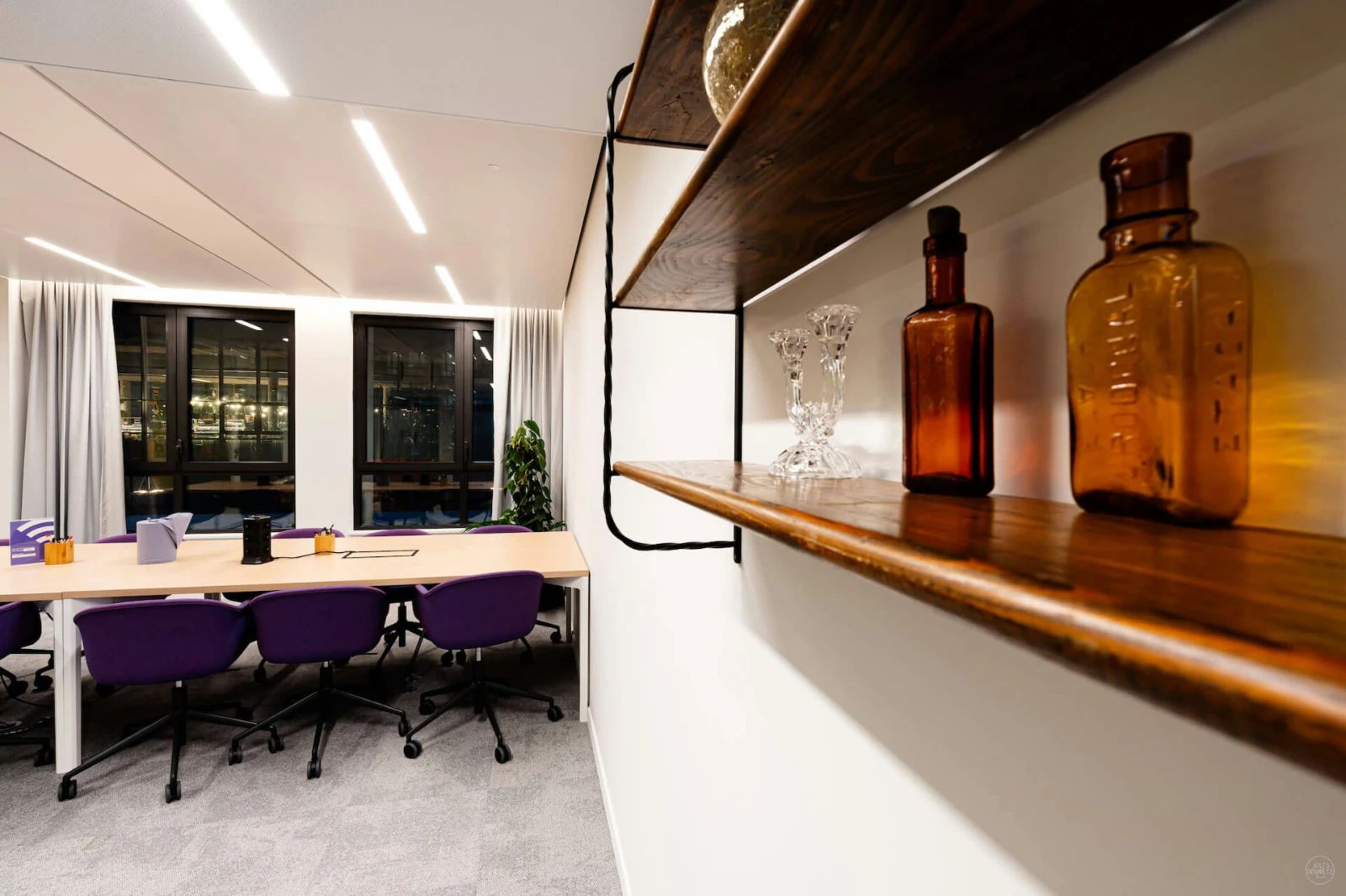 Coworking · 86 postes · passage de l'Île-louviers, Paris 4e — photo 2/5