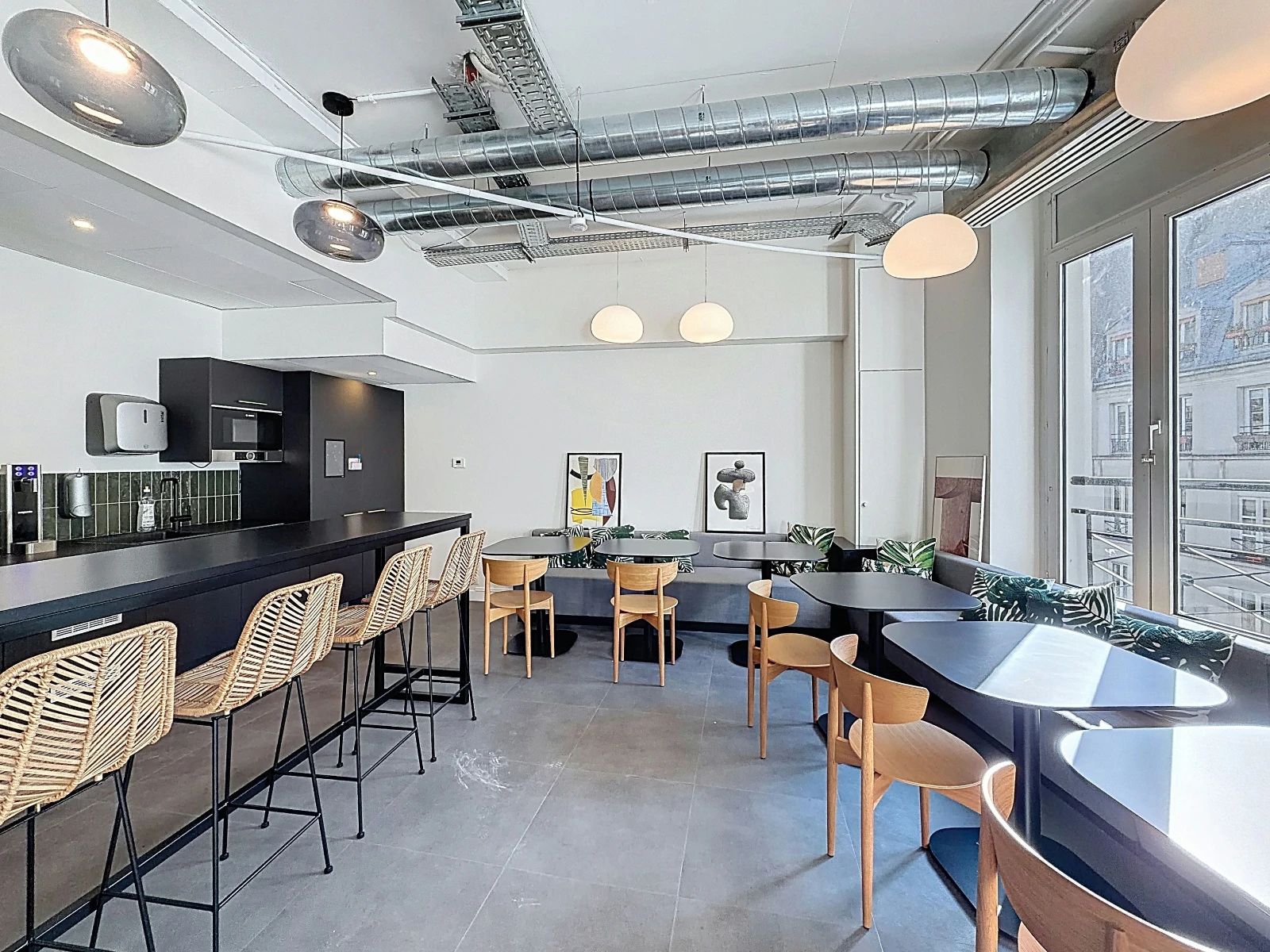 Bureau opéré · 100 à 129 postes · rue du Faubourg Montmartre, Paris 9e — photo 10/11