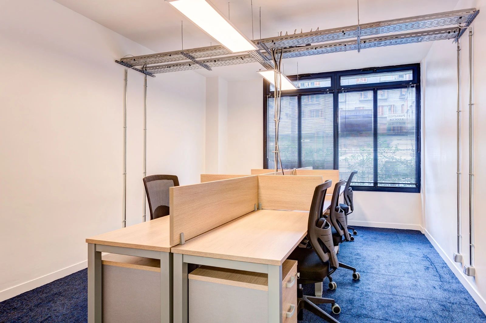 Coworking · 30 postes · rue des Cévennes, Paris 15e — photo 7/8