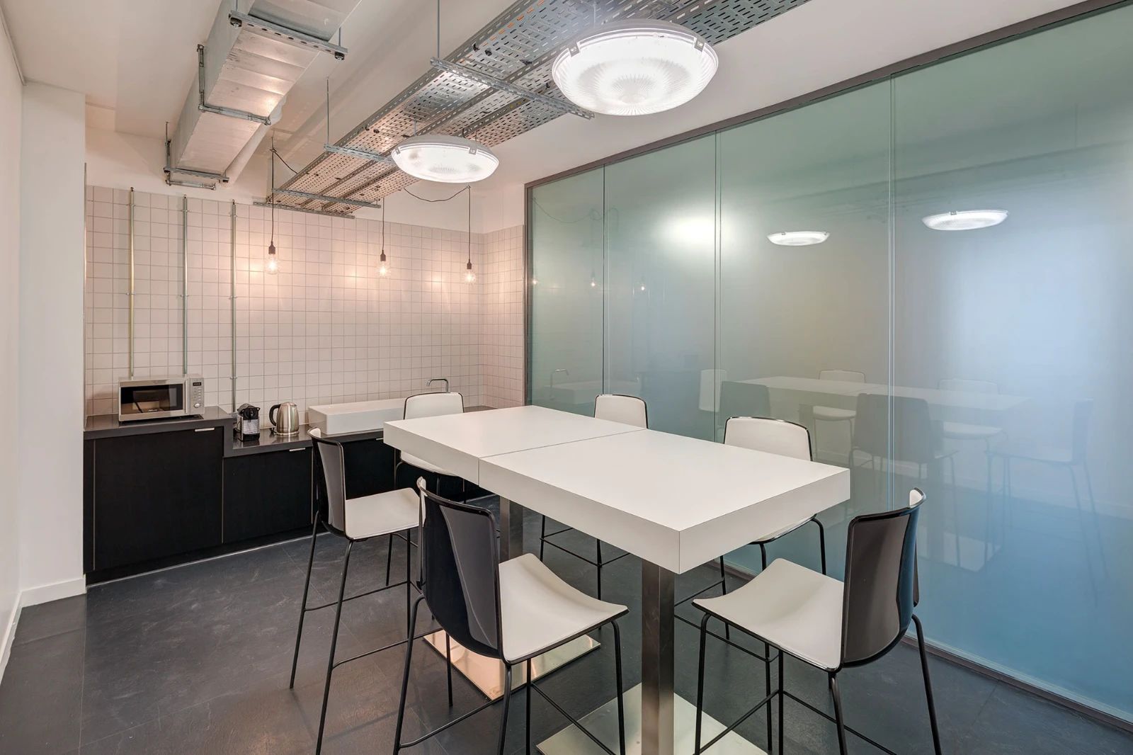 Coworking · 30 postes · rue des Cévennes, Paris 15e — photo 8/8