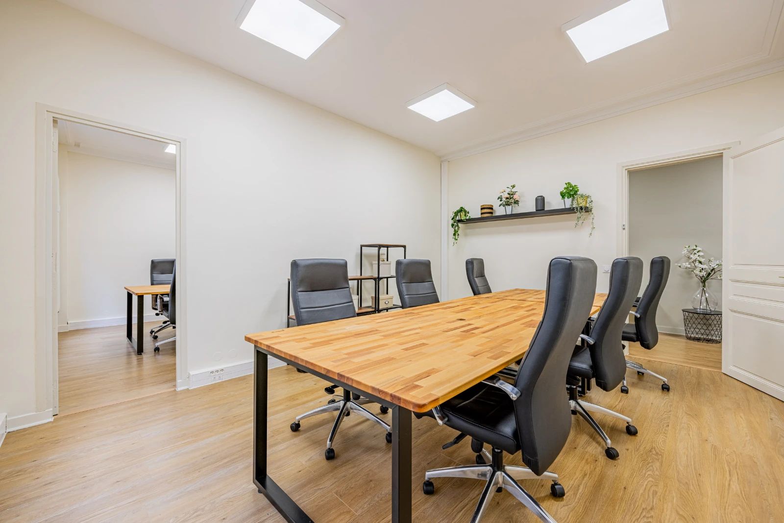 Bureau opéré · 24 à 32 postes · square Trudaine, Paris 9e — photo 5/9