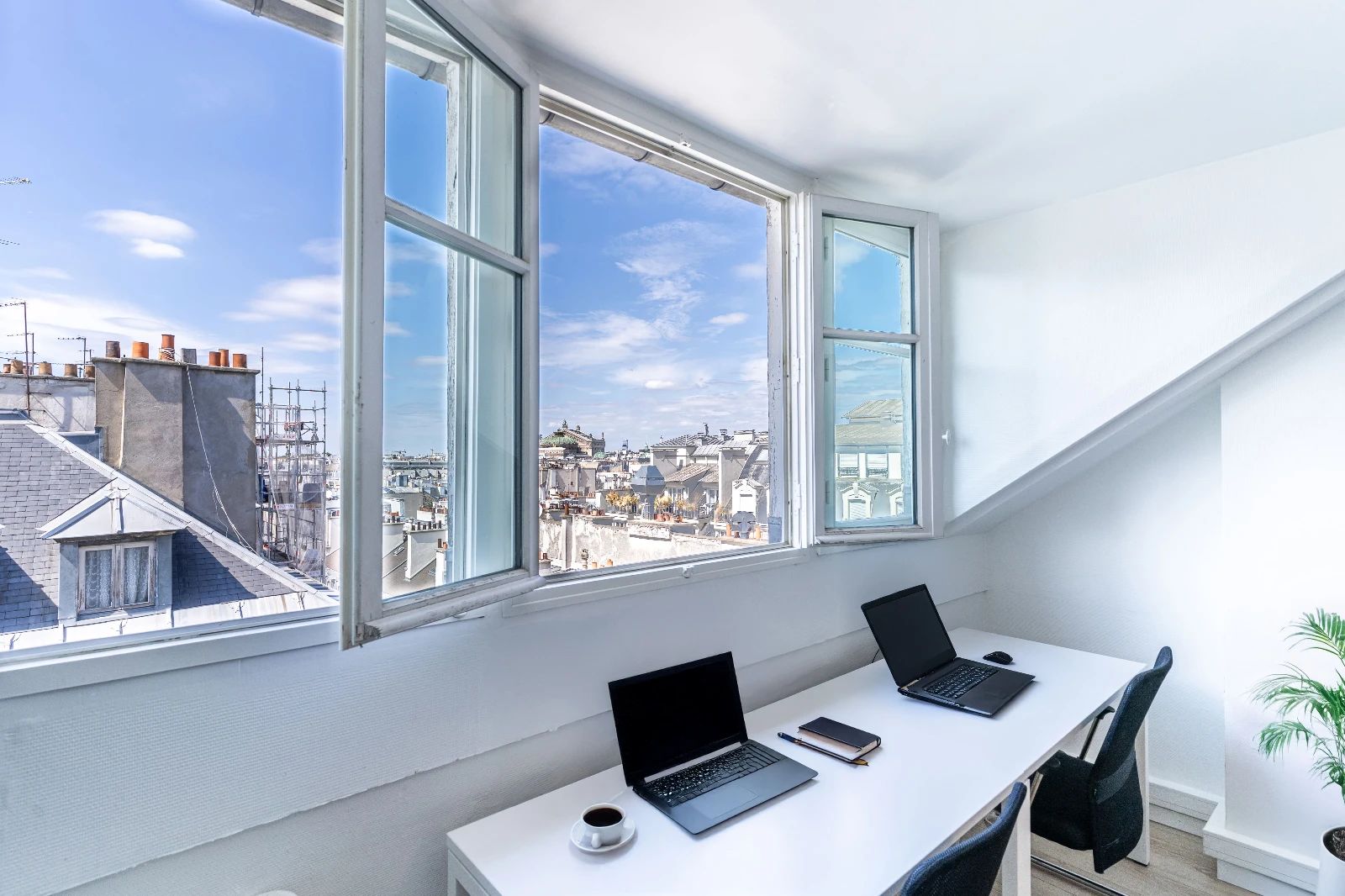 Bureau opéré · 10 à 14 postes · rue Chabanais, Paris 2e — photo 6/9