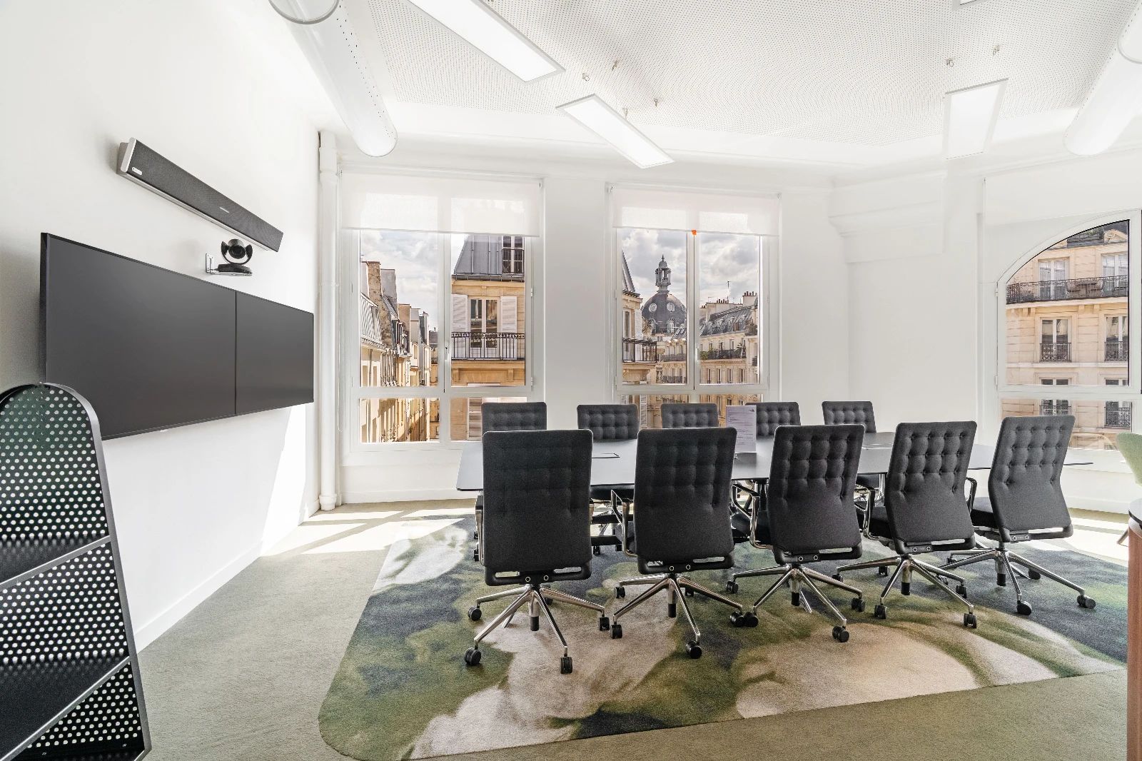 Bureau opéré · 70 à 77 postes · rue Saint-Denis, Paris 2e — photo 3/12