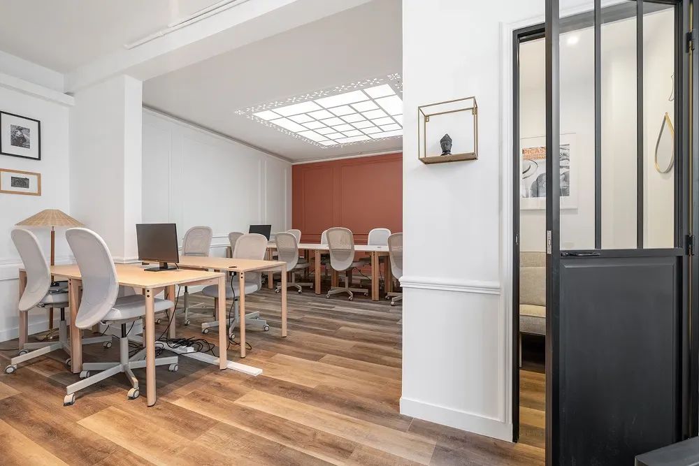 Bureau opéré · 14 à 18 postes · rue Blanche, Paris 9e — photo 3/12
