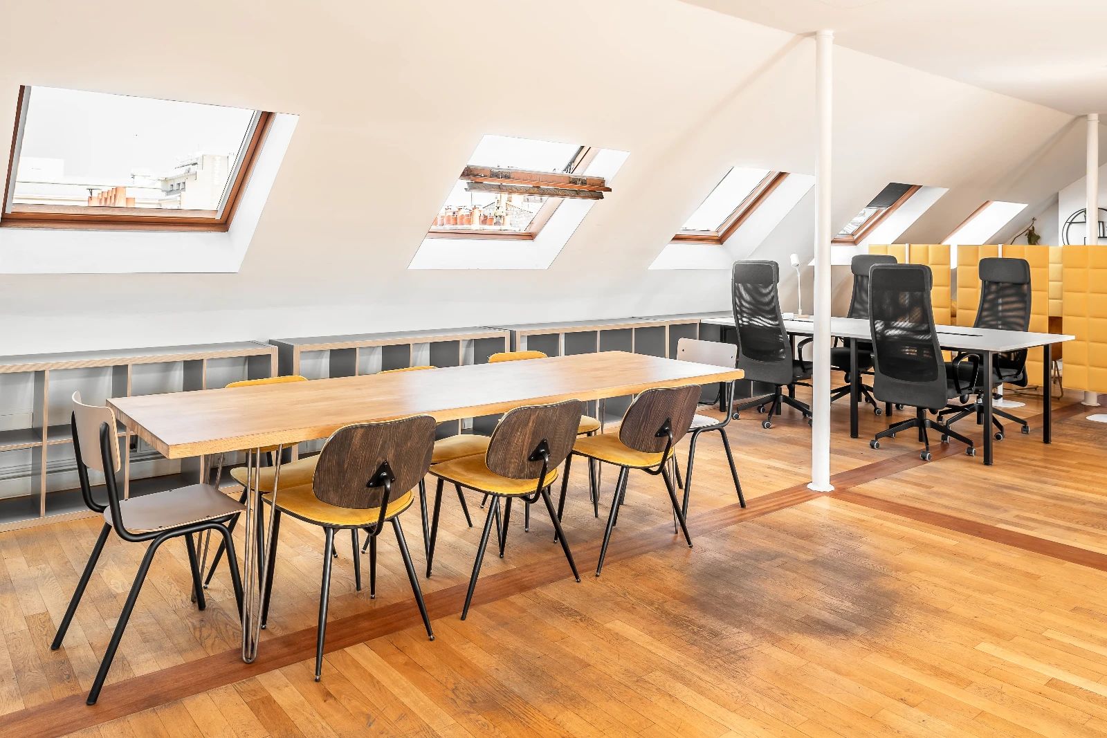 Bureau opéré · 24 à 30 postes · rue de Braque, Paris 3e — photo 3/8