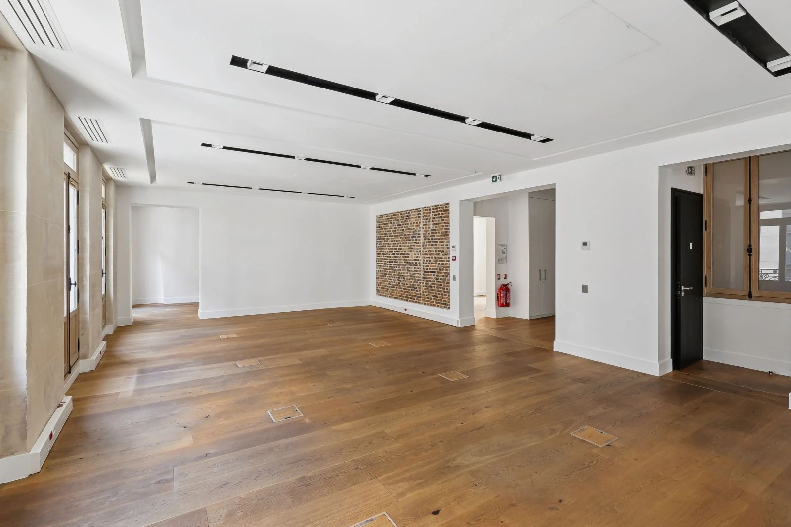 Bureau opéré · 30 à 32 postes · rue Bergère, Paris 9e — photo 2/7