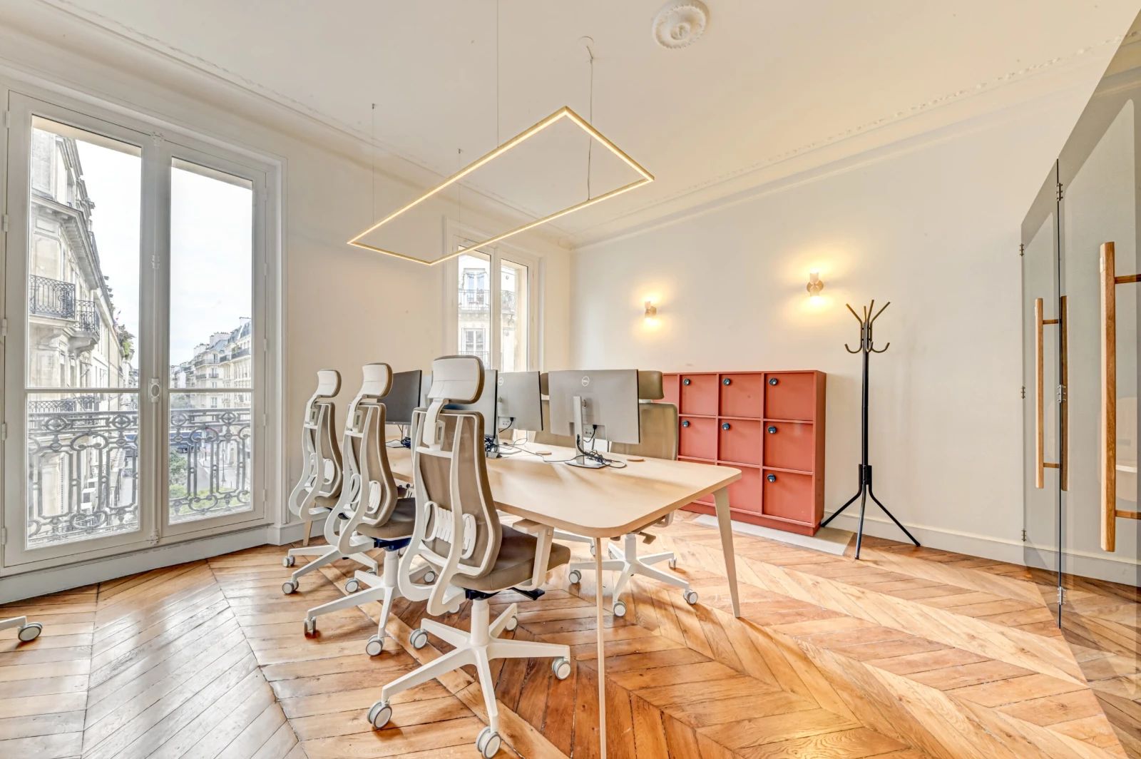 Bureau opéré · 1 à 18 postes · boulevard de Sébastopol, Paris 2e — photo 3/7