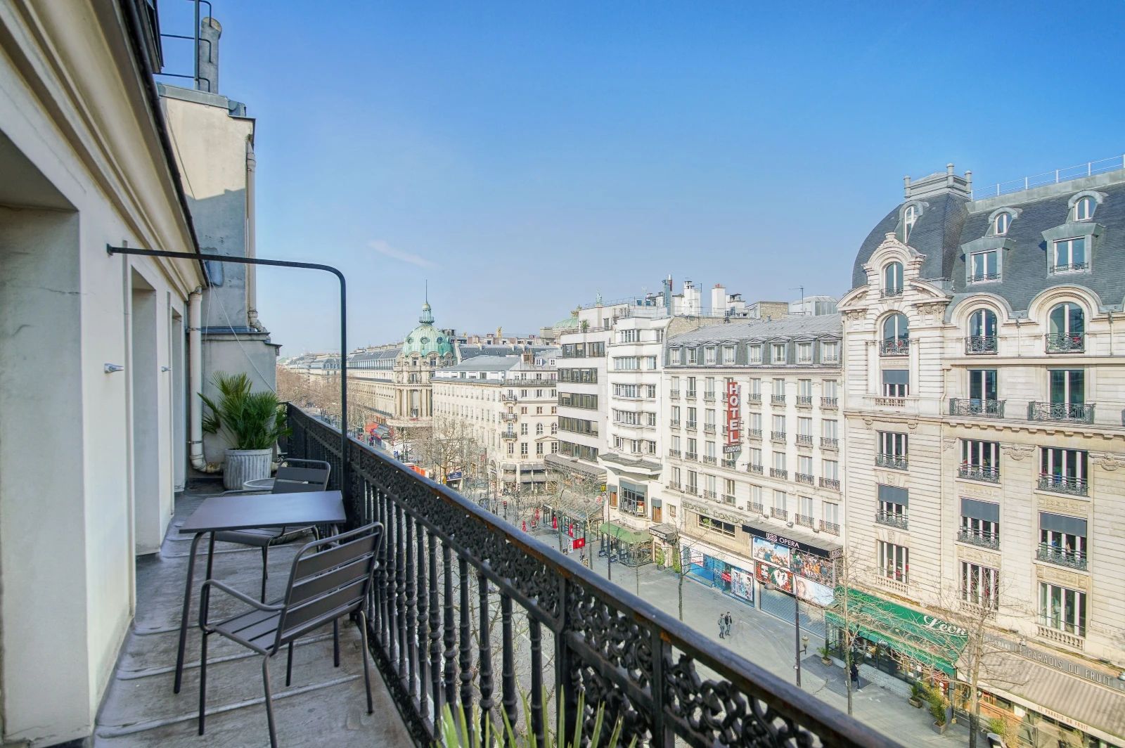 Coworking · 1 à 350 postes · rue de Choiseul, Paris 2e — photo 1/6